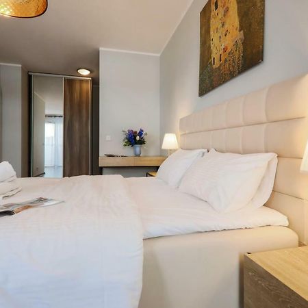 Aparthotel Tower Wroclaw Ngoại thất bức ảnh