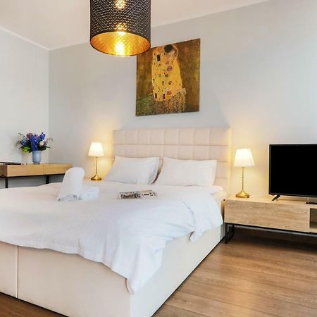 Aparthotel Tower Wroclaw Ngoại thất bức ảnh