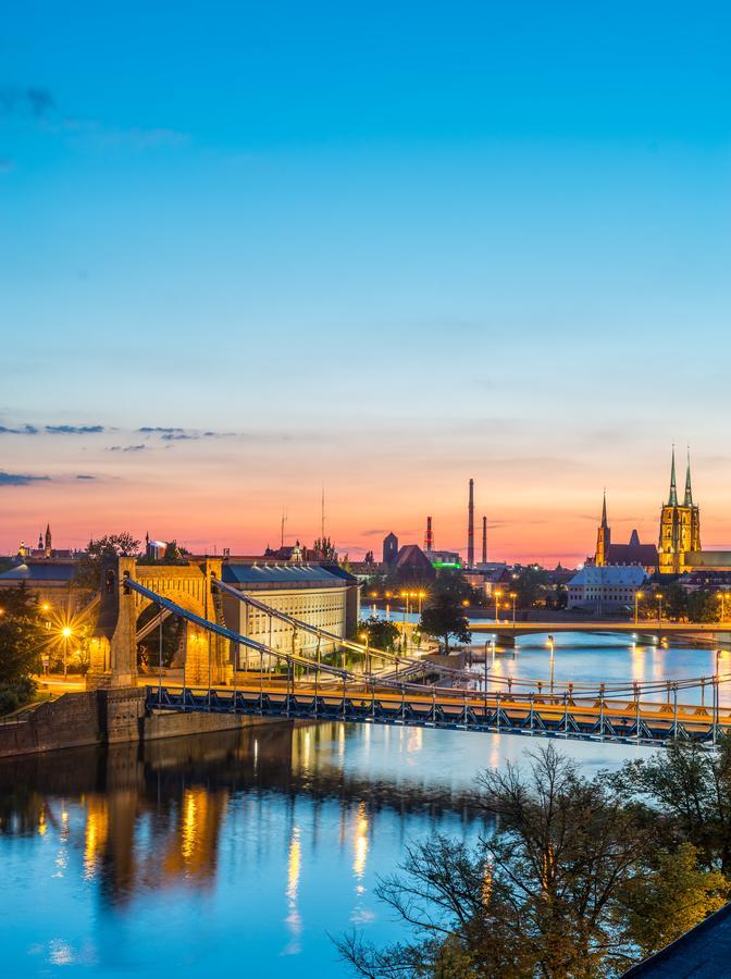 Aparthotel Tower Wroclaw Ngoại thất bức ảnh